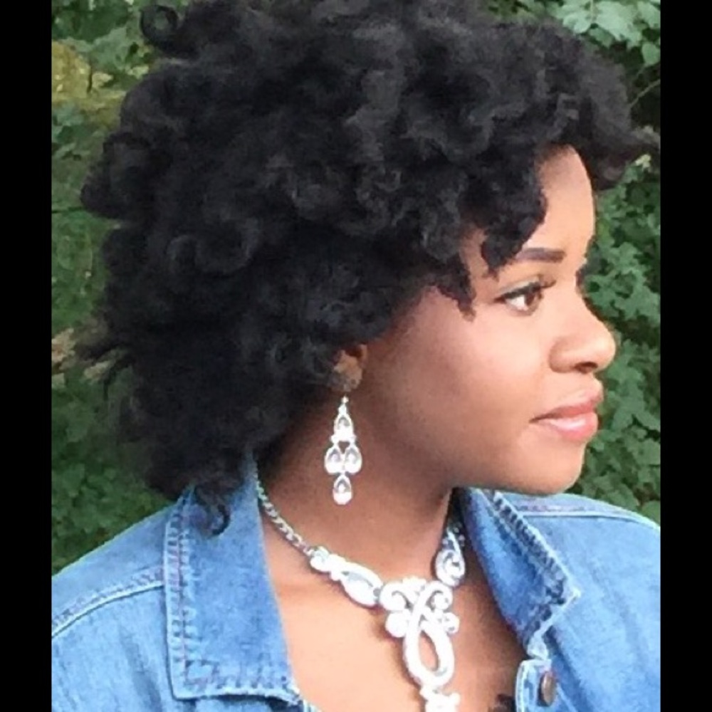 Meet your Posher, Andrea